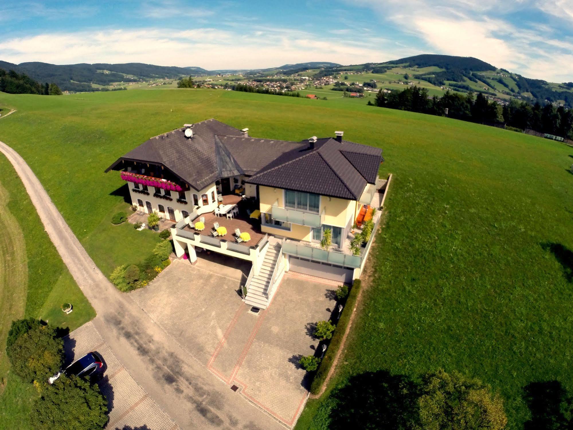 Gaestehaus Stabauer มอนด์ซี ภายนอก รูปภาพ