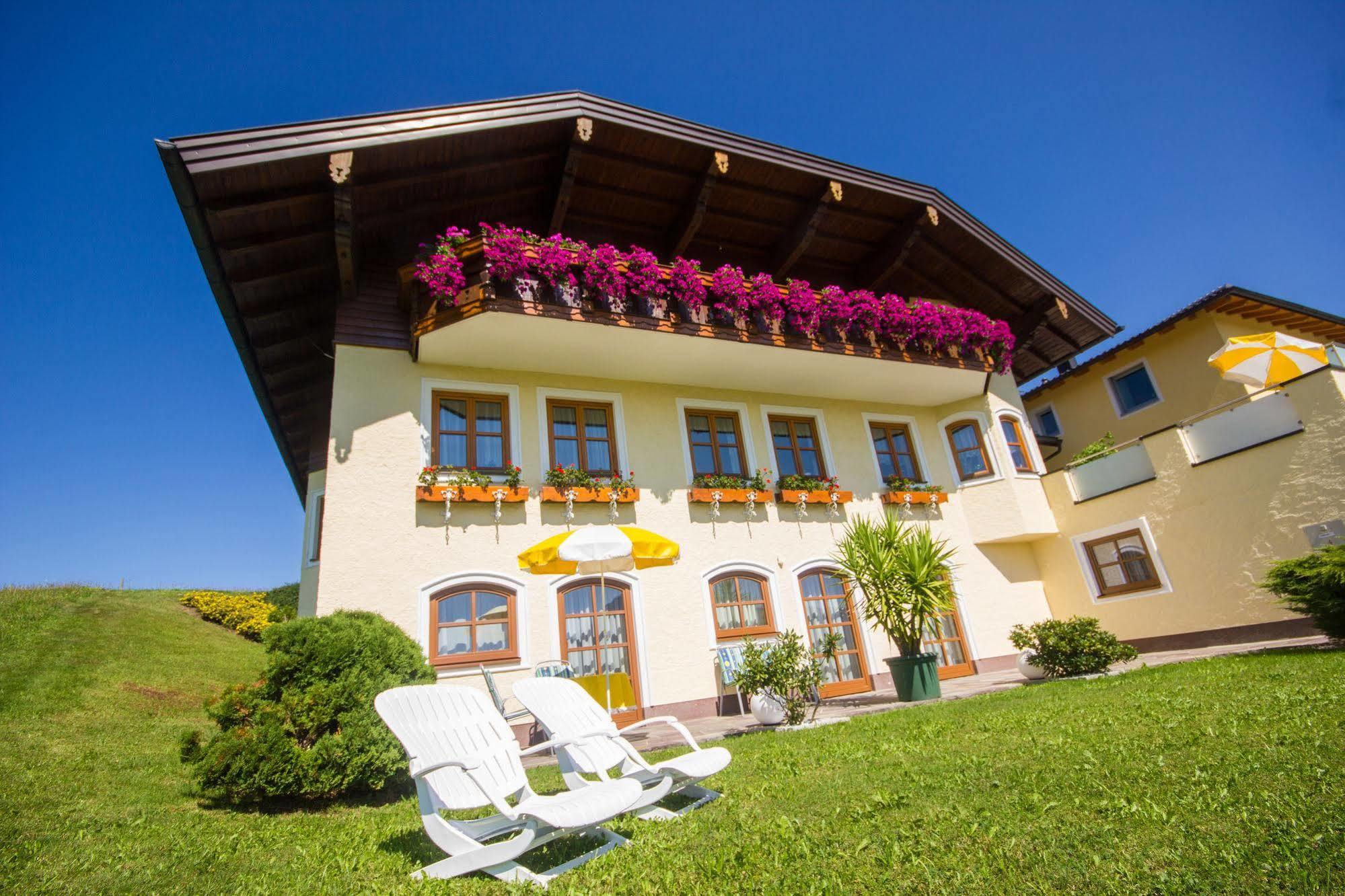 Gaestehaus Stabauer มอนด์ซี ภายนอก รูปภาพ