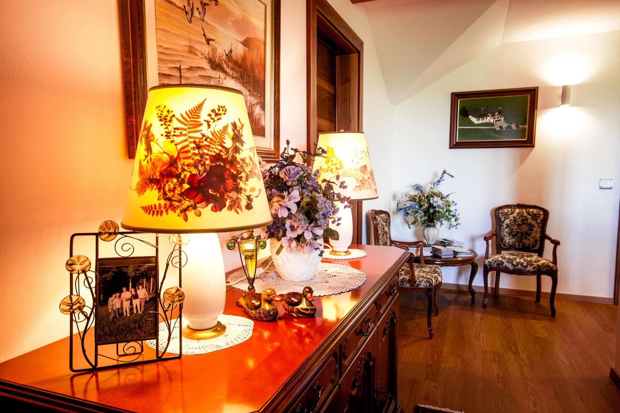 Gaestehaus Stabauer มอนด์ซี ภายนอก รูปภาพ